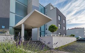 Zigo Modern Studio Apartment Near Beach